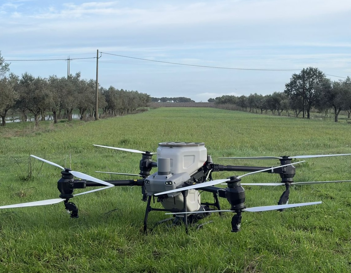 Drone TECNOAGRO em operação